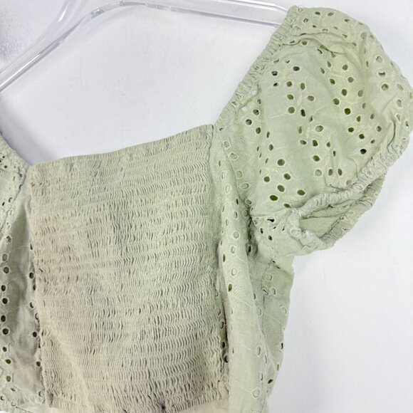 Hollister Puff Sleeve Smocked Eyelet Crop Top Sage Green Size Small S EUC - Picture 9 of 9